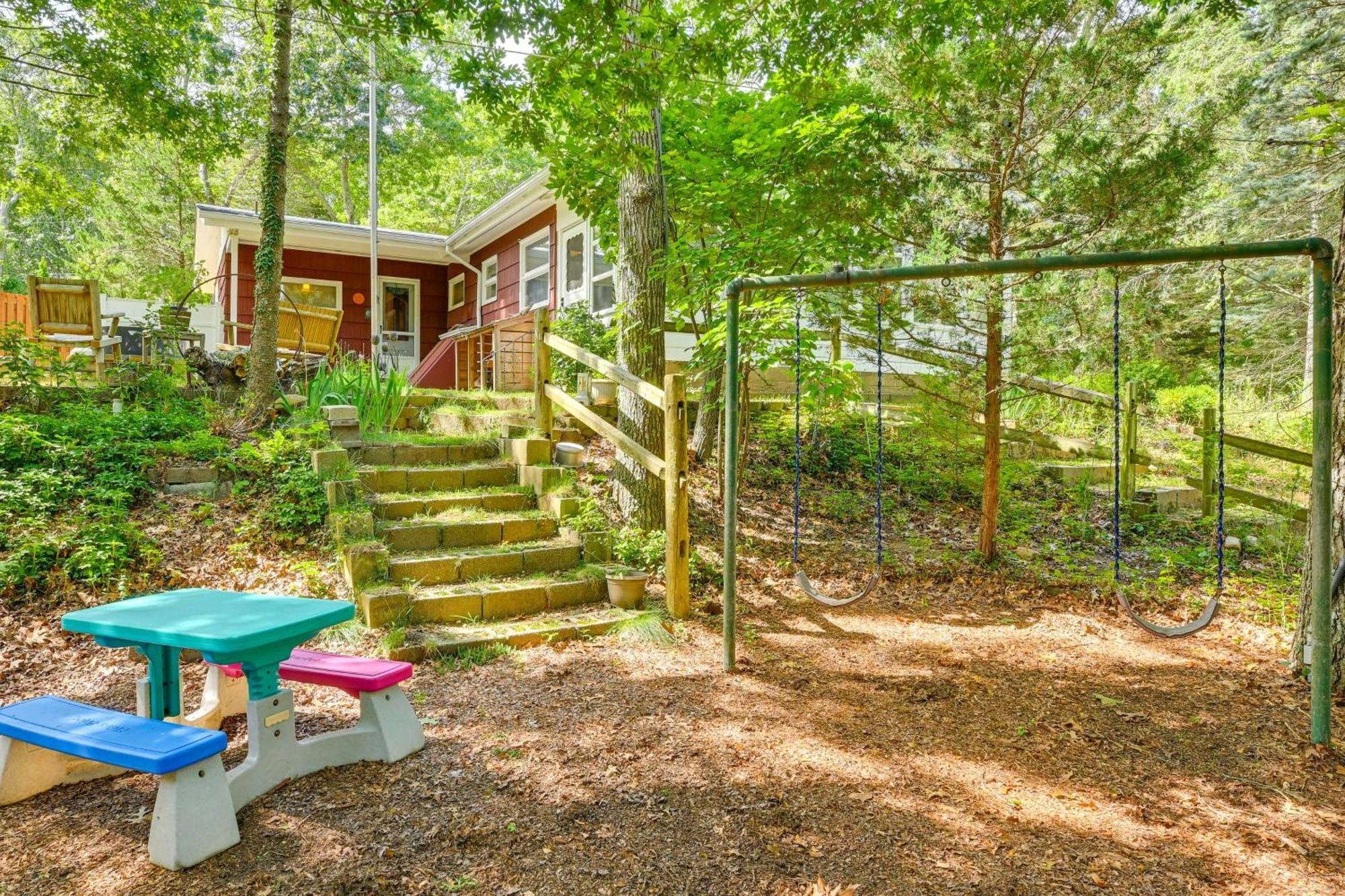 Home In Long Island Wine Country - Walk To Beach! Cutchogue Exterior foto