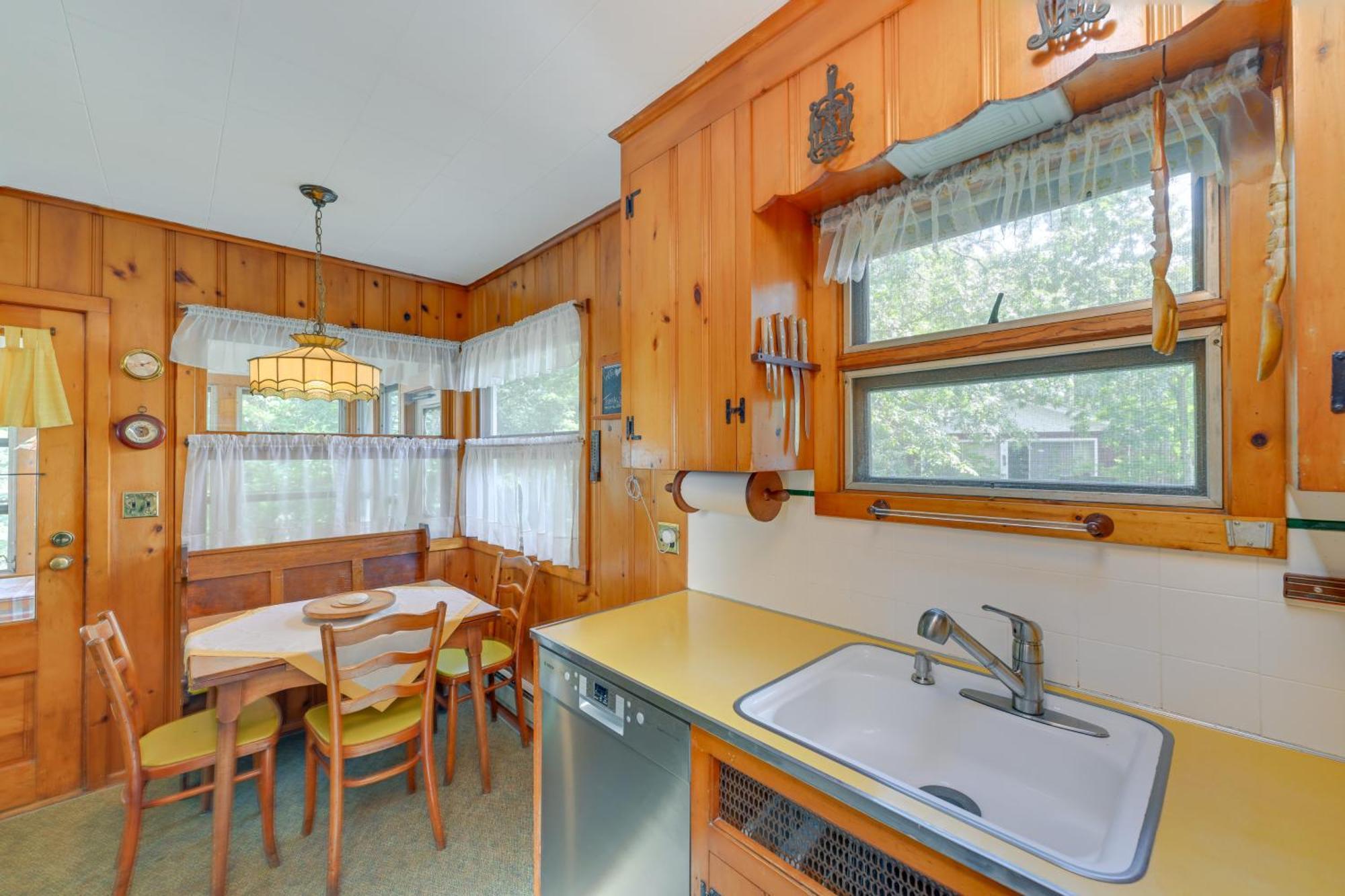 Home In Long Island Wine Country - Walk To Beach! Cutchogue Exterior foto