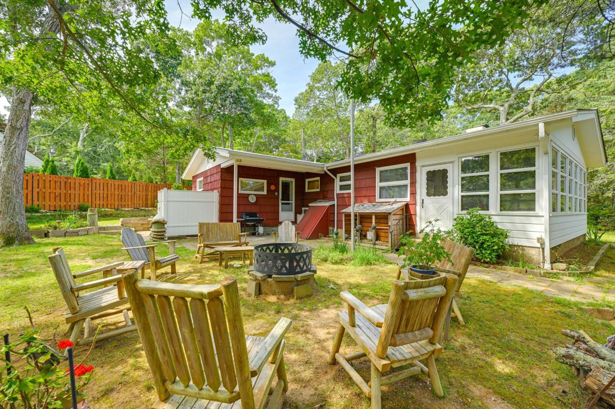 Home In Long Island Wine Country - Walk To Beach! Cutchogue Exterior foto
